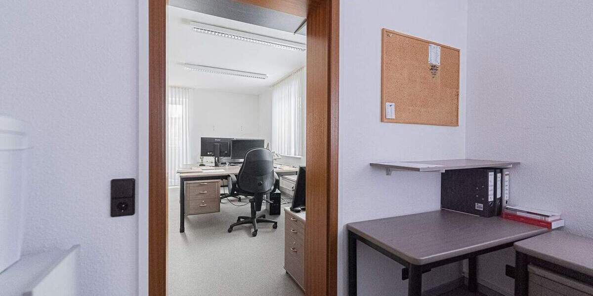 Gewerbeobjekt Barsinghausen - 4 Zimmer, 200 m&sup2;, 1.800&euro; | Angebot:26555465