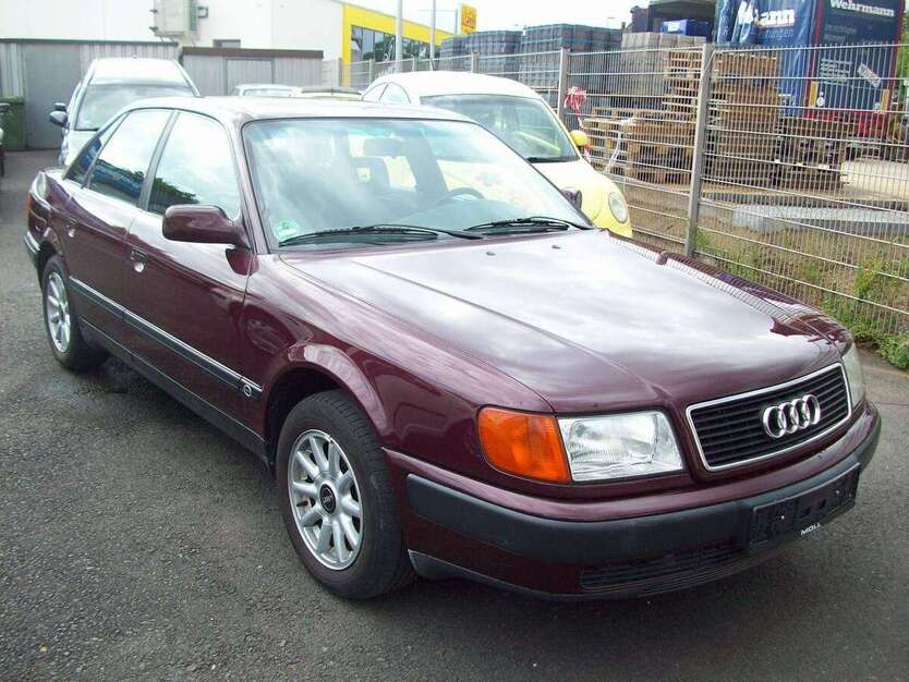 Audi 100 171.000 km 9.500 € Siegburg 53721
