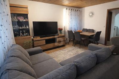 GROßZÜGIG WOHNEN MIT NUTZUNGSPOTENZIAL - Einfamilienhaus Sulz am Neckar | Angebot:26301998