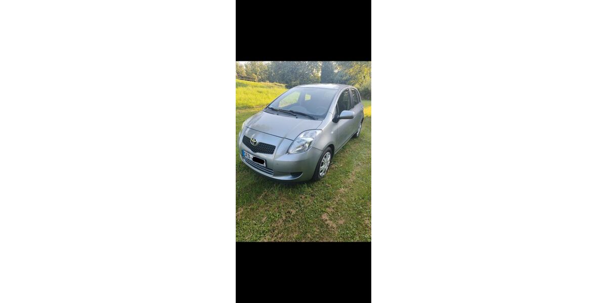 Toyota Yaris 95.450 km 3.995 &euro; Stolpen 01833