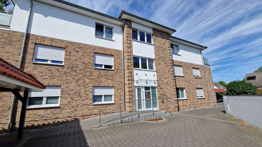 Etagenwohnung Uetersen - 3 Zimmer, 93 m&sup2;, 1.350&euro; | Angebot:24992347