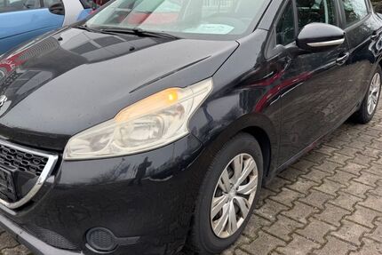 Peugeot 208 164.500 km 3.200 &euro; Frankfurt am Main 60528