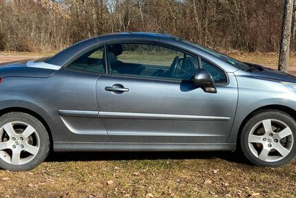 Peugeot 207 97.000 km 5.900 &euro; Donaueschingen 78166