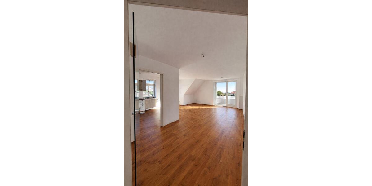 Lichtdurchflutete Wohnung im Zentrum von Kirchentellinsfurt 2 zimmer