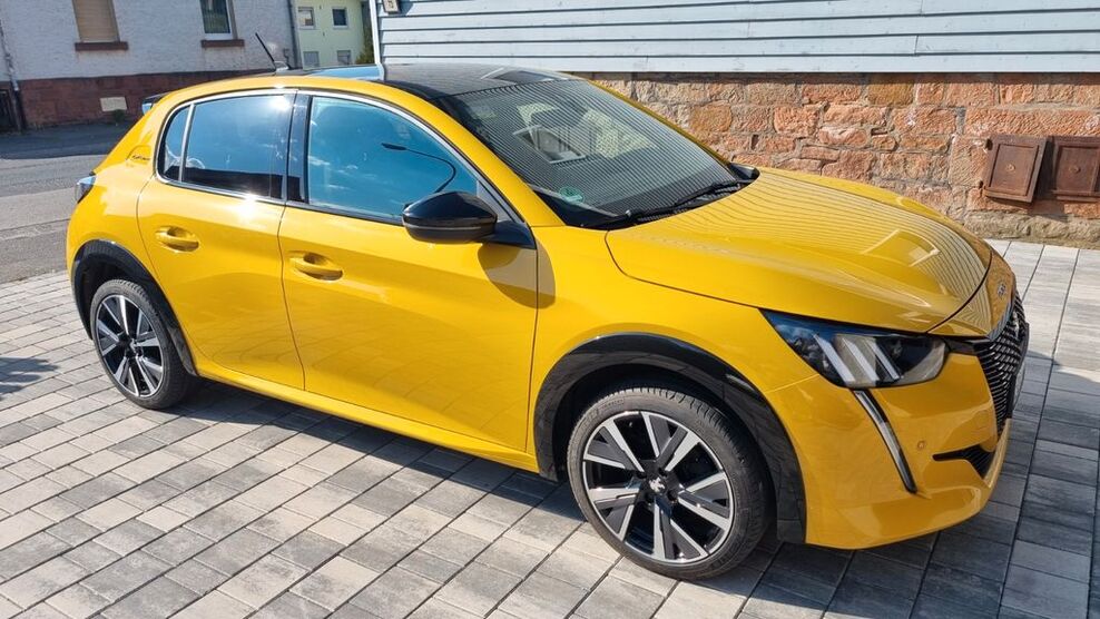 Peugeot 208 55.000 km 15.880 € Ortenberg 63683