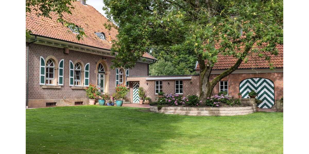 Haus zum Kaufen in Emsbüren 1.790.000 € 375 m² 7 zimmer