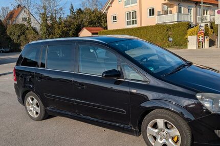 Opel Zafira 220.000 km 1.500 &euro; Germering 82110