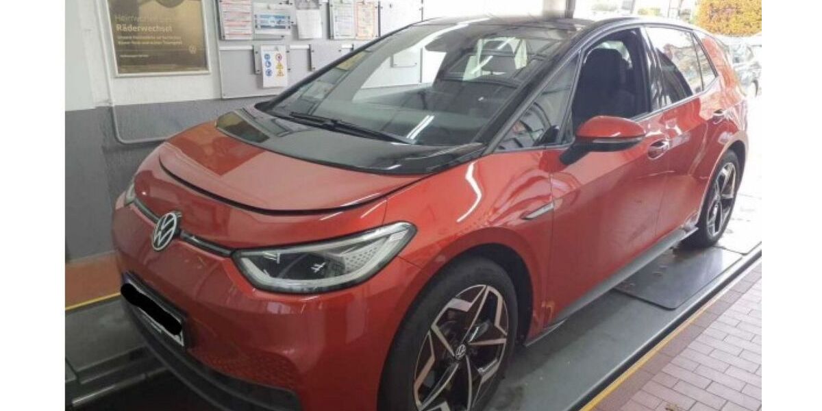 VW ID.3 10.556 km 23.930 &euro; Mainz-Kastell (Wiesbaden) 55252