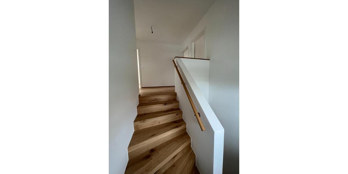 Einfamilienhaus Haselbachtal - 5 Zimmer, 135 m&sup2;, 2.100&euro; | Angebot:23698201