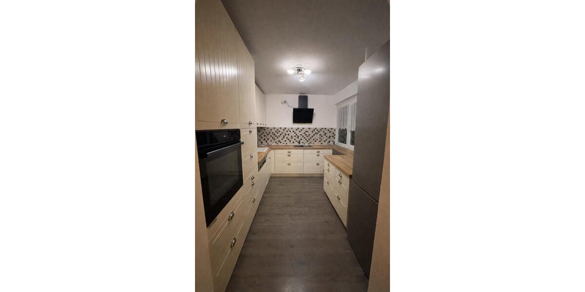 Seltene Gelegenheit:Provisionsfreie 4,5-Zimmer-Wohnung mit Garage 4.5 zimmer