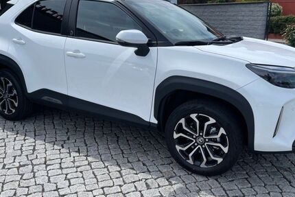 Toyota Yaris Cross 22.000 km 24.800 € Coswig 01640