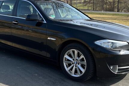 BMW 525 217.000 km 11.400 &euro; Hilders 36115