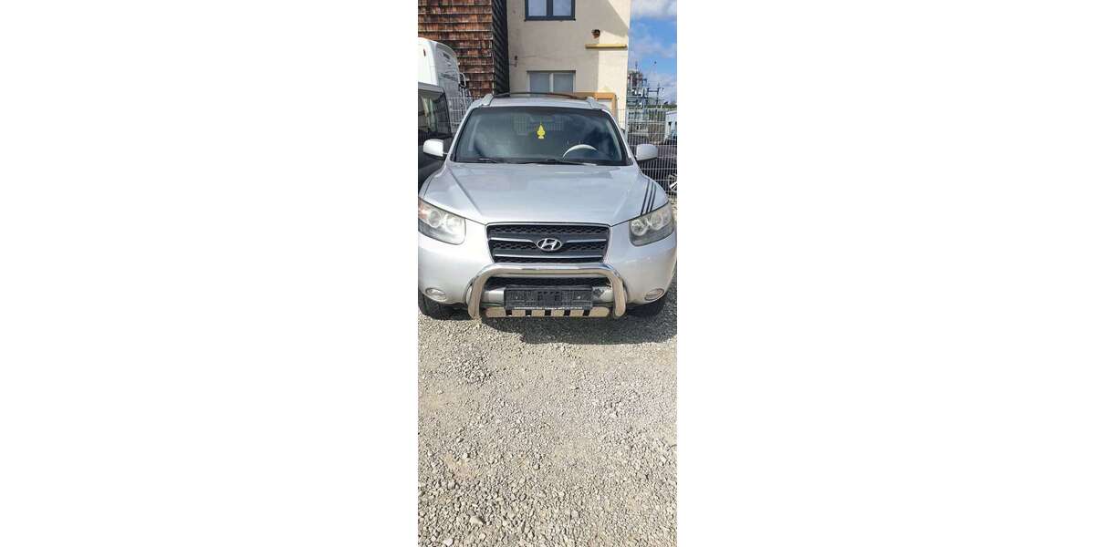Hyundai SANTA FE 295.000 km 3.900 &euro; Nürnberg 90408