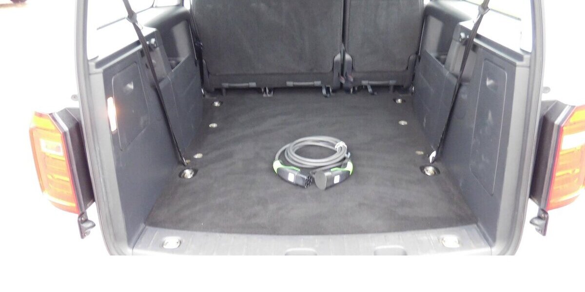 VW Caddy Maxi Abt-e Elektrik DSG 5 Sitze Navi 18.800 km 15.990 € Vordorf 38533
