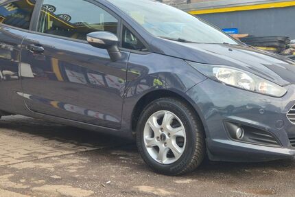 Ford Fiesta 195.198 km 5.200 &euro; Lünen 44532