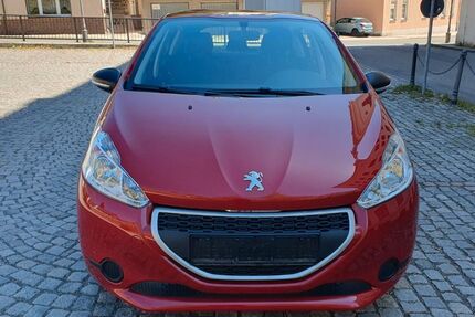Peugeot 208 47.000 km 5.400 &euro; Zschopau 09405