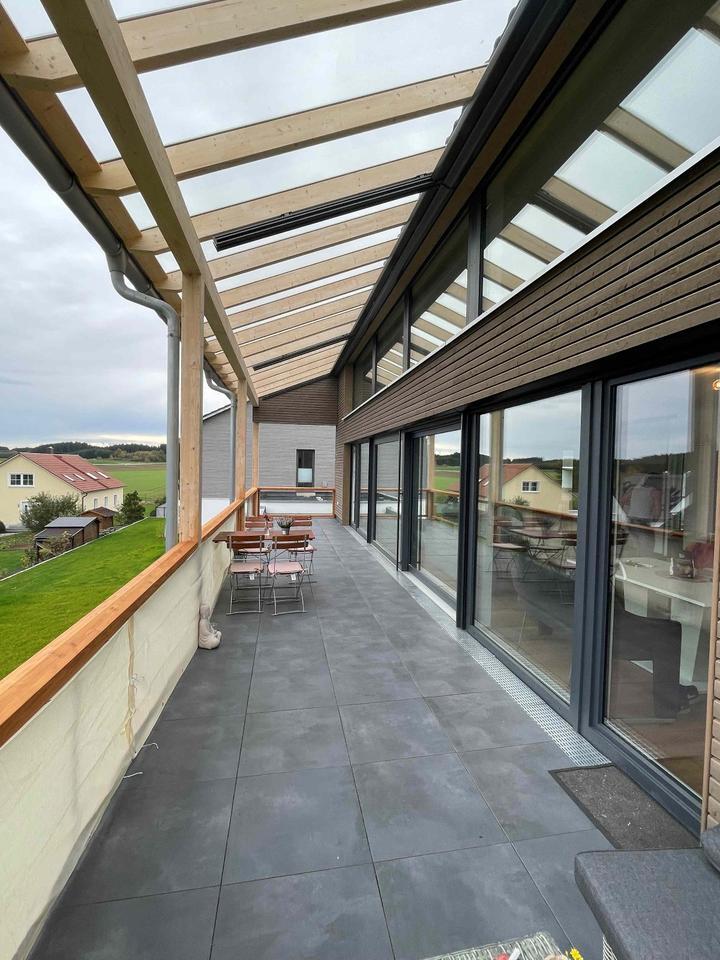 OG (opt. DG Wohnung) (1-2WE) mit gr. Balkon KFW-40-NH in Top Lage