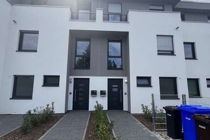 Haus Wesseling Berzdorf - 5 Zimmer, 155 m&sup2;, 1.850&euro; | Angebot:18516870