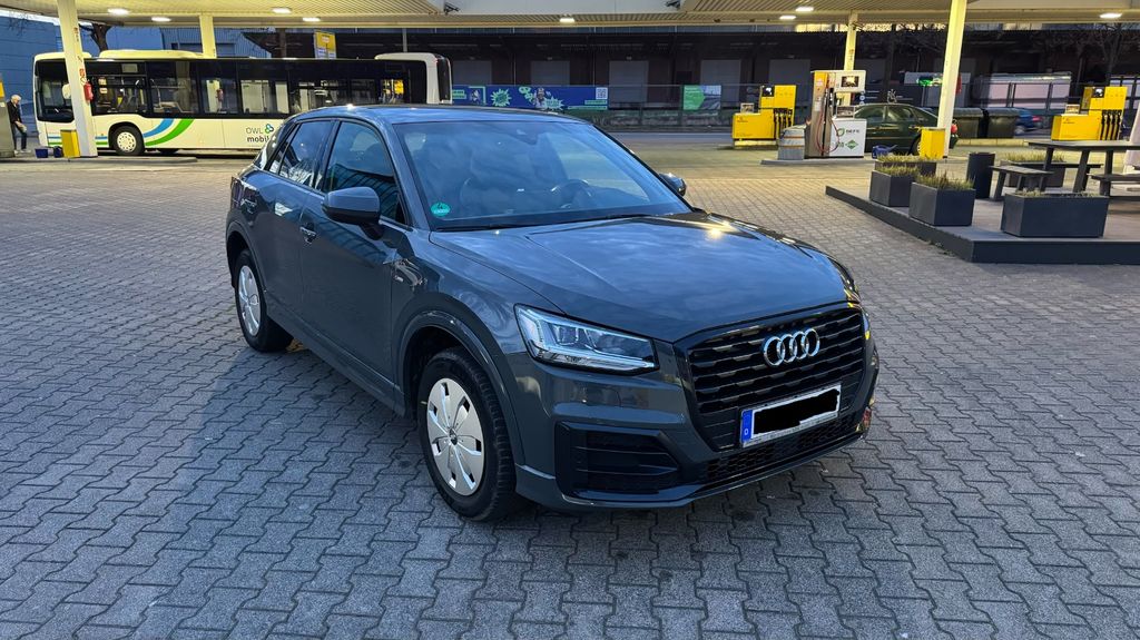 Audi Q2 118.000 km 22.800 &euro; Bielefeld 33649