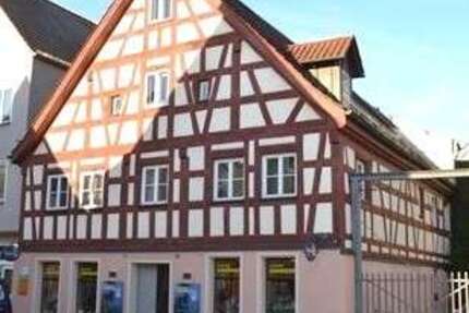 Haus zum Kaufen in Roth 850.000 € 128 m² 9 zimmer