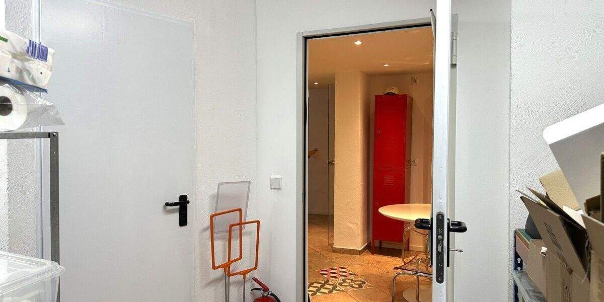 Gewerbeobjekt Königswinter Thomasberg - 3 Zimmer, 27 m&sup2;, 630&euro; | Angebot:25697244