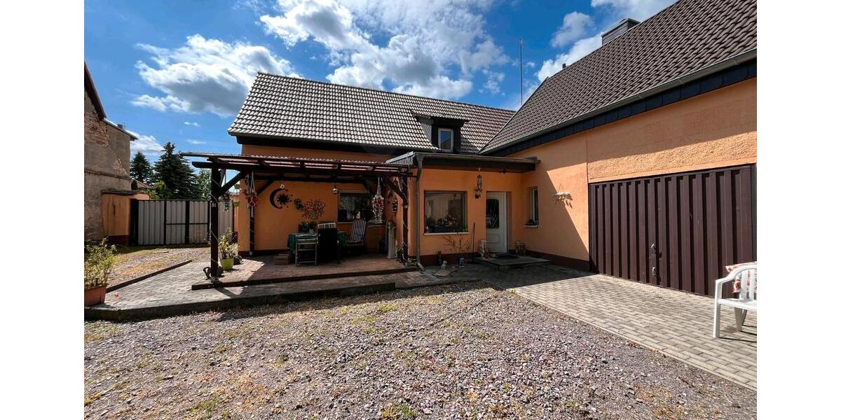 Einfamilienhaus Zörbig - 4 Zimmer, 120 m&sup2;, 150.000&euro; | Angebot:25840180
