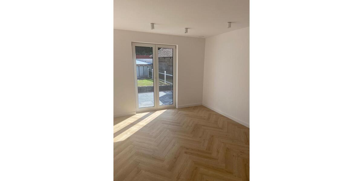 Doppelhaushälfte Memmingen - 6 Zimmer, 145 m&sup2;, 1.700&euro; | Angebot:26218230