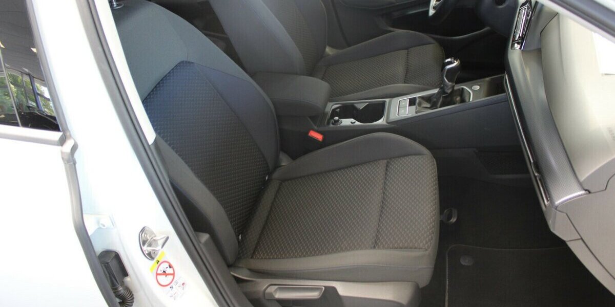 VW Golf 1.5 TSI OPF United 59.930 km 18.980 &euro; Euskirchen 53881