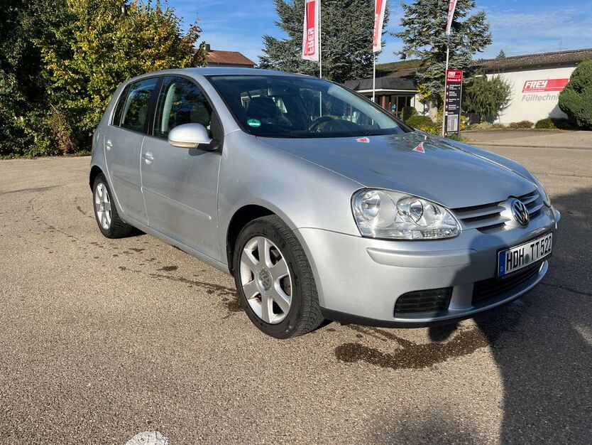 VW Golf 215.000 km 4.500 € Herbrechtingen 89542
