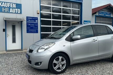 Toyota Yaris 220.000 km 2.900 &euro; Alteglofsheim bei Regensburg 93087