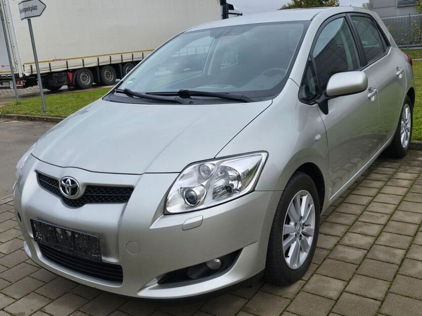 Toyota Auris 91.188 km 5.990 € Fürstenfeldbruck 82256