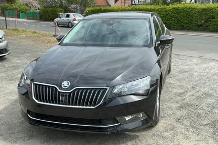 Skoda Superb 90.739 km 16.900 &euro; Stadtallendorf 35260