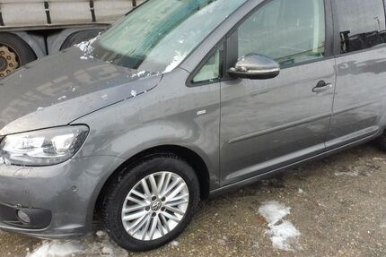 VW Touran 262.871 km 7.900 &euro; Fürth 90763