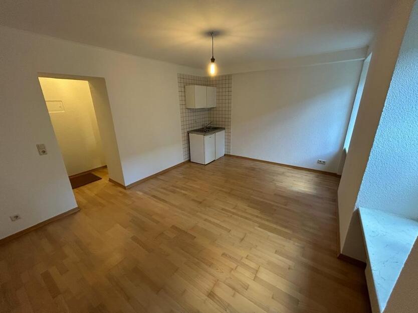 Freies Apartment mit Gartenblick, provisionsfrei, BN-Weststadt