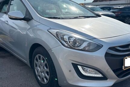 Hyundai i30 83.300 km 7.950 &euro; Anröchte 59609