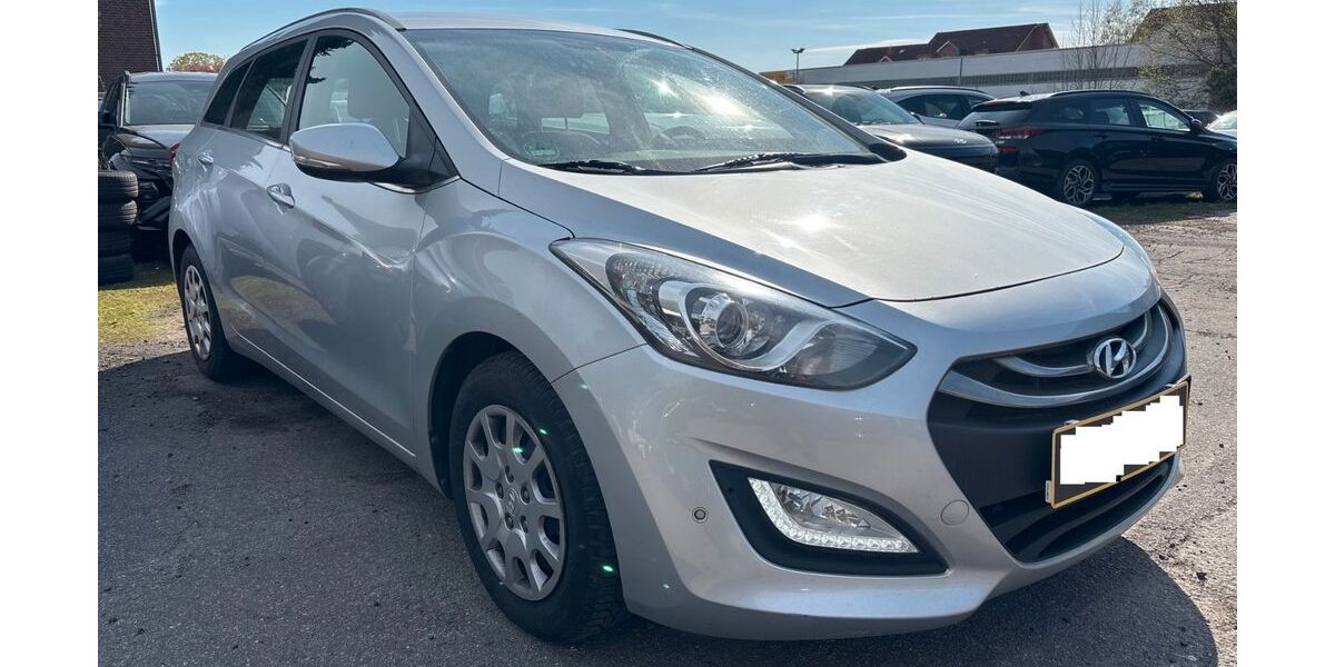 Hyundai i30 83.300 km 7.950 &euro; Anröchte 59609