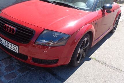 Audi TT 186.000 km 5.555 &euro; Meersburg 88709