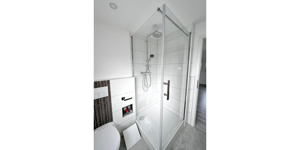 Dreifamilienhaus mit sonnigem Garten 8 zimmer