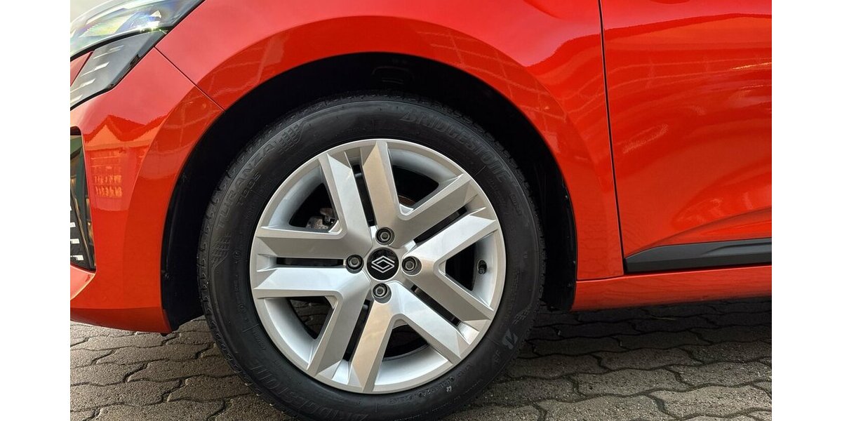 Renault Clio TCE Evolution *LED/Navi-App/Kamera/PDC/SHZG* 2.584 km 17.980 &euro; Bamberg 96052