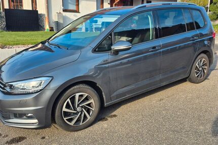 VW Touran 89.350 km 17.499 &euro; Zell am Harmersbach 77736