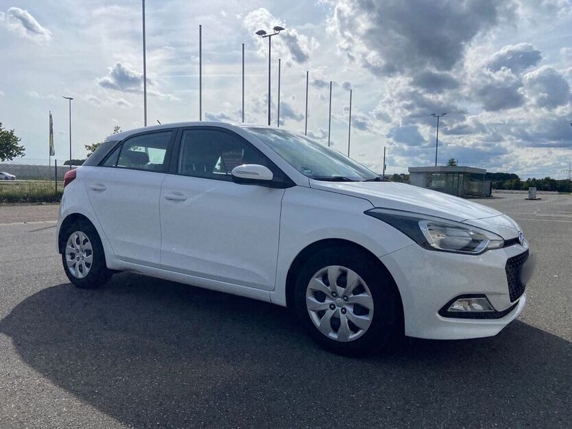 i20