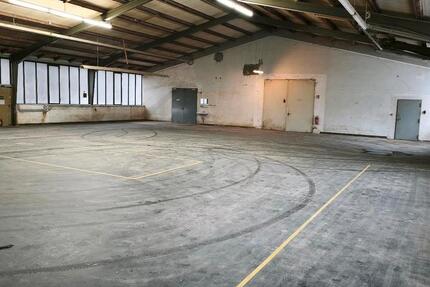 GewerbehalleLagerhalleBüro 2,20€m² zimmer