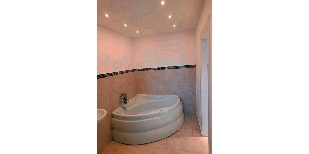Reihenhaus Allstedt - 7 Zimmer, 140 m&sup2;, 67.000&euro; | Angebot:26521044