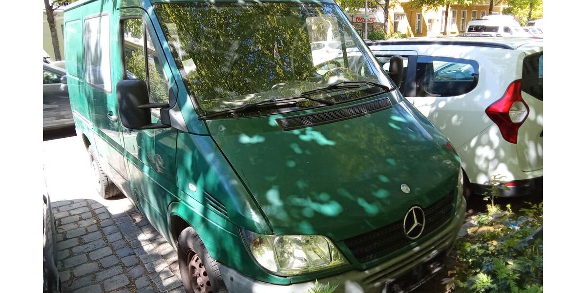 Mercedes-Benz Sprinter 199.000 km 2.600 &euro; Berlin 10317
