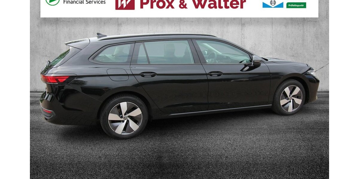 VW Passat Variant 1.5 eTSI 7-DSG LED+KAMERA+WINTER 35.987 km 26.900 &euro; Hagenow 19230