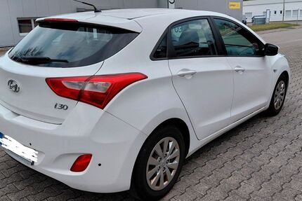 Hyundai i30 111.000 km 7.999 &euro; Niedereschach 78078