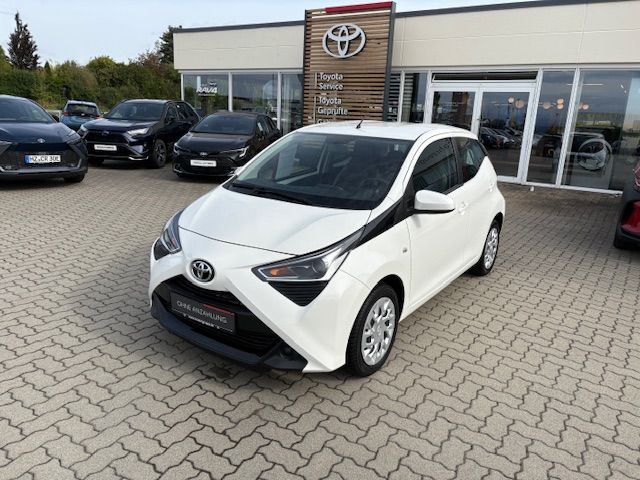 Aygo (X)