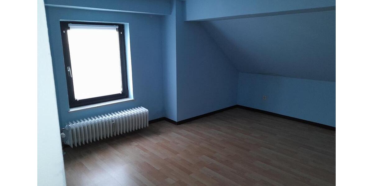 Dachgeschoßwohnung Furth im Wald - 3 Zimmer, 60 m&sup2;, 320&euro; | Angebot:25435906