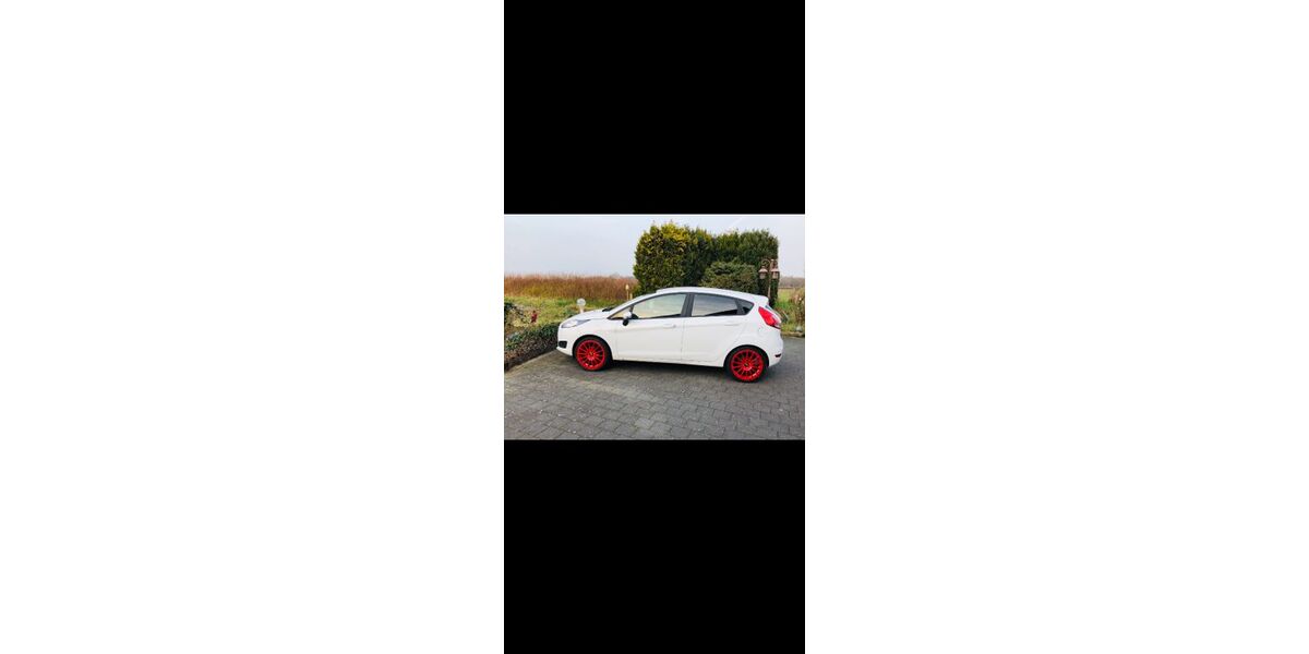 Ford Fiesta 145.000 km 4.500 &euro; Hohn 24806