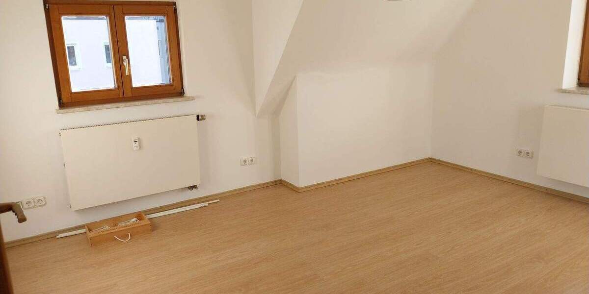Charmante, helle 3 Zimmer Wohnung in Lauf 3 zimmer